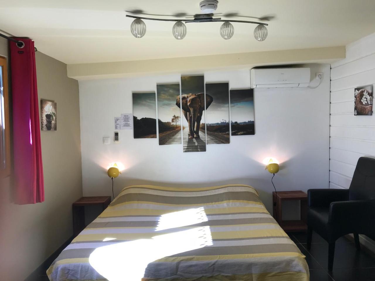 Hotel Coco Island Сен-Жиль-ле-Бен Екстер'єр фото